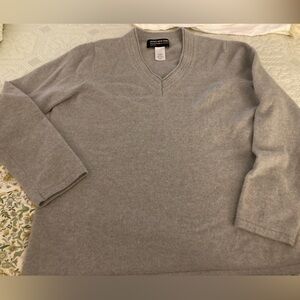 100% CASHMERE V-Neck Sweater Detailed Collar Pretty Hemline Sz PL